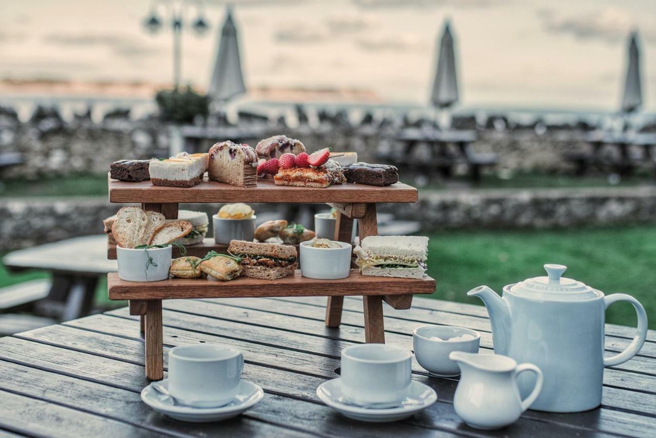 Oxwich Bay Hotel Свонсі Екстер'єр фото
