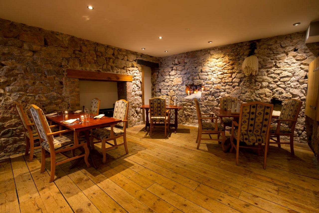 Oxwich Bay Hotel Свонсі Екстер'єр фото