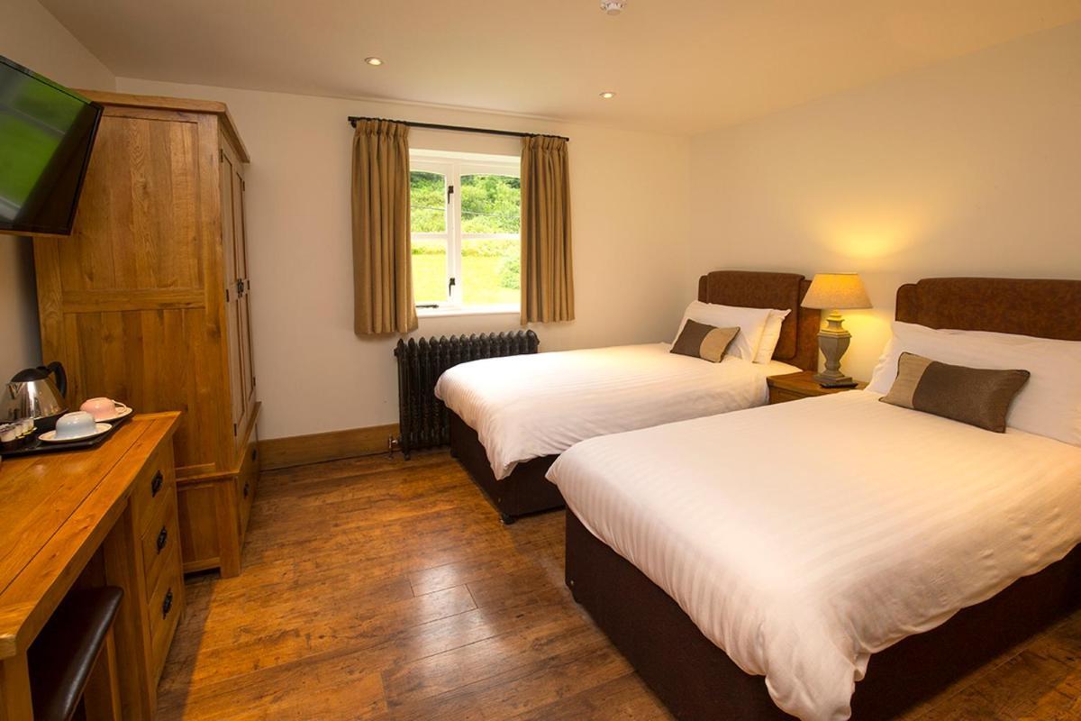 Oxwich Bay Hotel Свонсі Екстер'єр фото