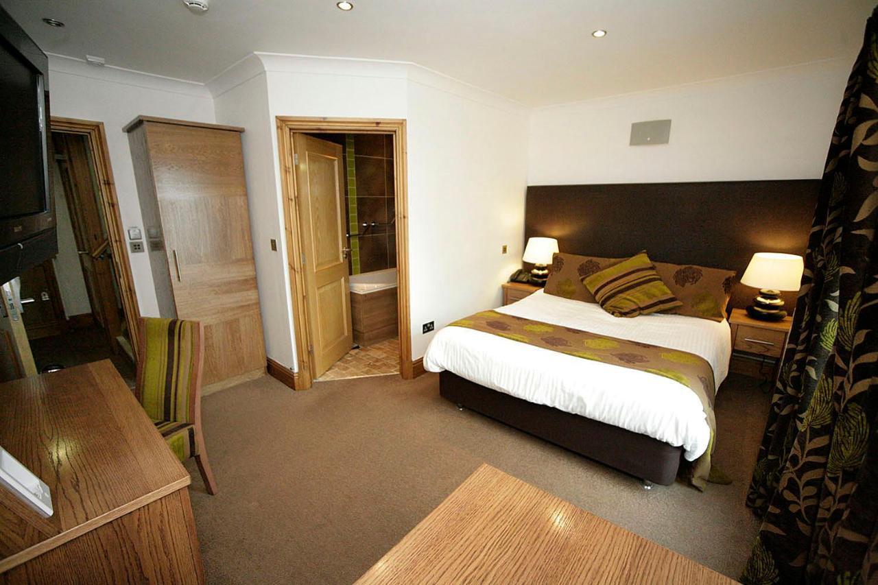 Oxwich Bay Hotel Свонсі Екстер'єр фото